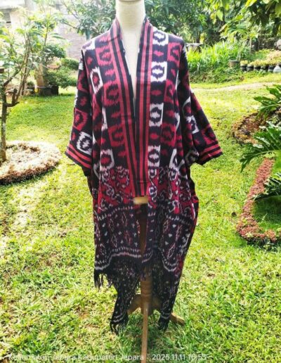 Ambachtelijke geweven kimono